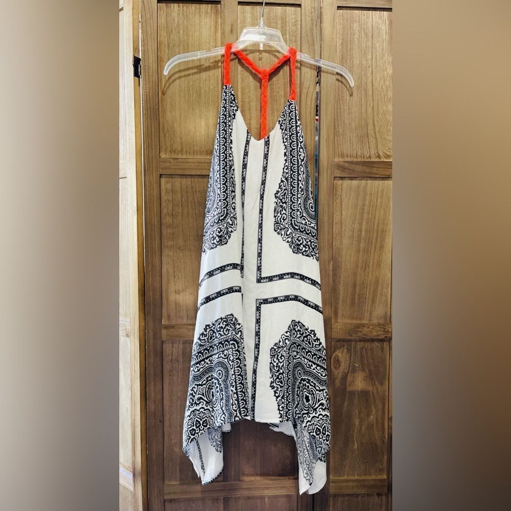 NWOT. Super cute braided strap razorback dress.
